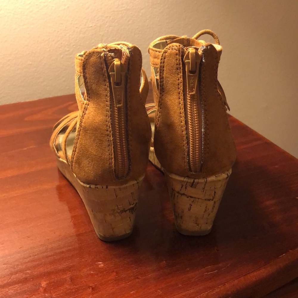 Shoes - Picture 2 of 3
